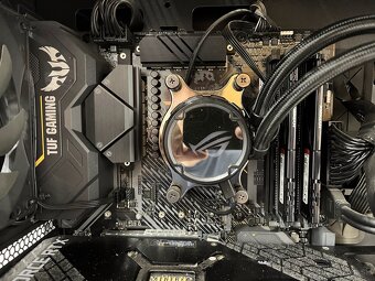 Predám herný počítač PRESTIGIO Xtreme – Ryzen 7 / RTX 3080 / - 6