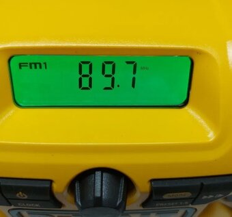 Nové Aku rádio FM / AM Dewalt DCR019 - 6