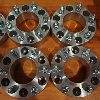 Rozsirovacie podlozky 6x139,7 aj s vystredenim kolesa - 6