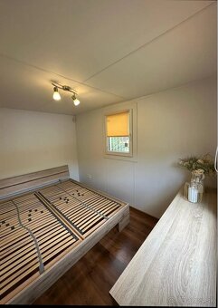 Záhrada s mobilným domom - 6