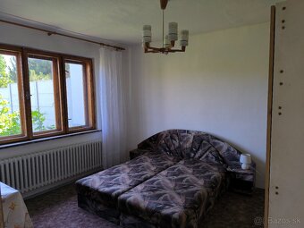 Predám rodinný dom v centre obci Dvorníky 4+1. - 6