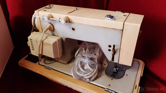 Predám šijací stroj. - 6