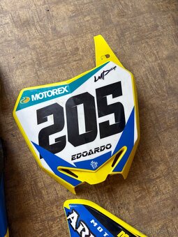 Plasty Suzuki RMZ - 6