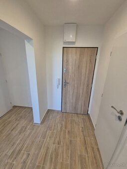 Predám 3izb v Trenčíne na juhu ul.Halašu - 6
