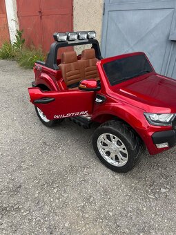 Elektrické autíčko Ford Ranger 4x4 - lakované - červené - 6