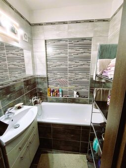 PREDAJ 2 izb. bytu ,52,50 m2, BA - Hornádska ul,2/8.posch., - 6