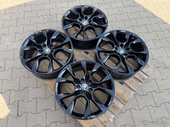 R19 5x112 Original Skoda Octavia III RS Xtreme 7.5J ET51 - - 6
