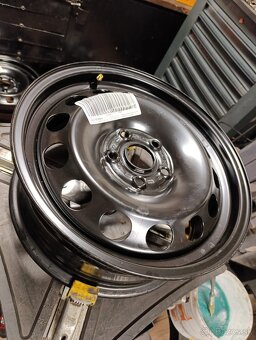 Disk R16, 6,5Jx16, 5x112, ET46 + letné pneu Kumho 205/60 R16 - 6