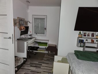 Predám 2 chatky - 6