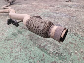 Výfuk Jeep Grand Cherokee WK2 3.0 CRD - 6