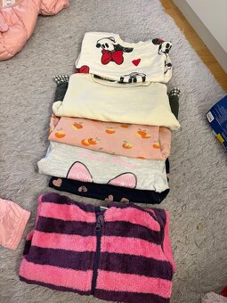 Krabica oblečenia 20€/kus - 6