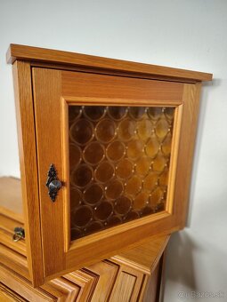 Rustikální police,nábytek s příbehem. - 6