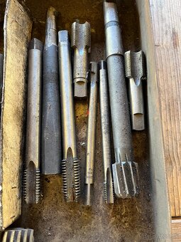 Vrtaky na sustruh, Frézy - 6