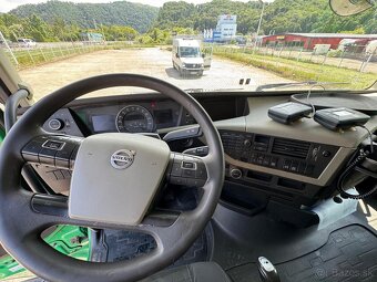 ťahač VOLVO - 6