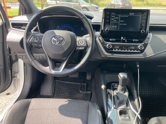 Toyota Corolla combi 2.0 Hybrid 112kW - TOP stav - 6