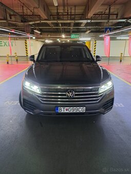 Volkswagen Touareg 3.0 V6 TDI Elegance 4Motion Tiptronic - 6