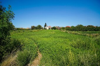 Na predaj pozemok blízko centra s výhľadom na kalváriu - 6