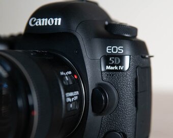 Canon 5d Mark IV - 6