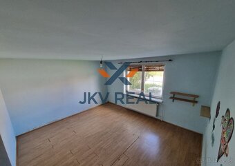 Na predaj rodinný dom v Cíferi – ideálna kombinácia pokoja, - 6