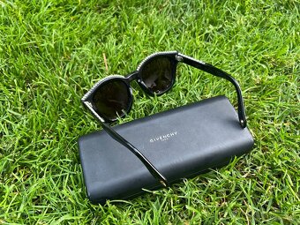 Givenchy - 6