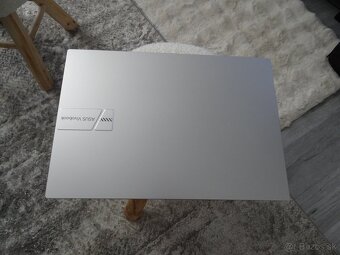 16" ASUS VIVO AMD 6x4.3GHz/ 16GB RAM/ 256GB SSD / AMD Grafi - 6