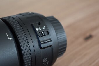 Nikkor 35 mm AF-s 1,8G nikon - clona krytky vrecko + filter - 6