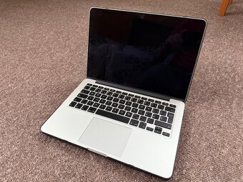 MacBook Pro - 6