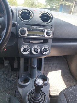 Mitsubishi Colt 1.1 2010 - 6