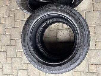 Predám letné pneu 205/55 r17 - 6