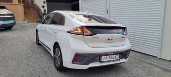 Hyundai IONIQ Plug In Hybrid - 6