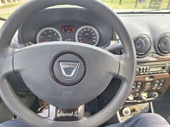 DACIA DUSTER 1,6 BENZÍN 4X4 ROK 2011 - 6