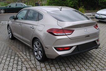 HYUNDAI I30 FASTBACK - PREDAJ AJ NA SPLÁTKY - 6