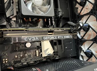 Ryzen 7 3800XT \16GB\RTX 2080Ti\SSD\850W Zdroj - 6