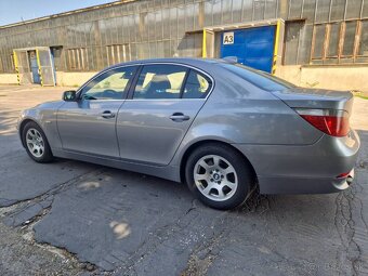 Predám BMW Rad 5 520d 110 KW sedan r.v.2006 manuál - 6