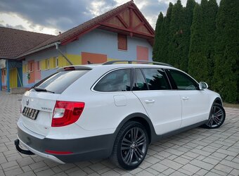 Škoda Superb Scout 2.0 TDI DSG 4x4 170 PS - 6