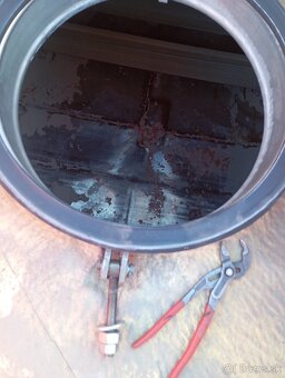 NÁDRŽ NEREZOVÁ 8000L  RV.2008 - 6