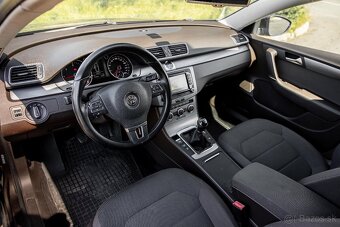Volkswagen Passat Variant 1.6 TDI BMT Comfortline Business - 6