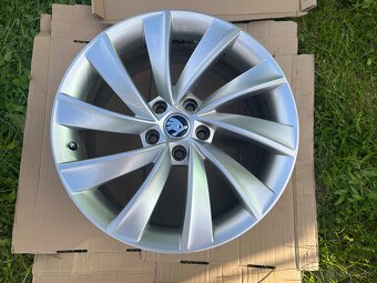 Pegasus 5x112 R18 Škoda - 6