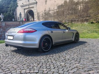 Porsche Panamera GTS - 6