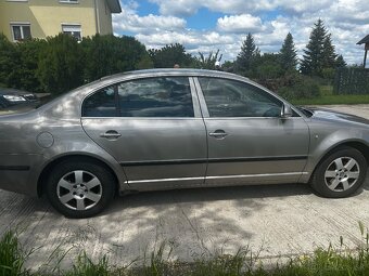 Škoda Superb 2007 - 6