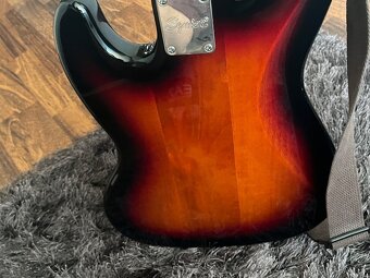 Basgitara Fender Squier Classic 70s Jazz Bass - 6