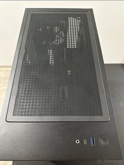 NZXT H5 Flow Čierna - 6