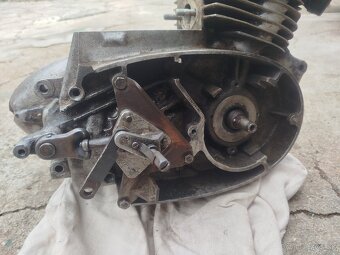 Jawa 353 motor - 6