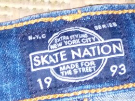 Detské rifle 164, modré, zachovalé, cena 5 €
- 6