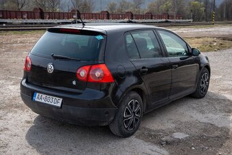 Volkswagen Golf V - 6