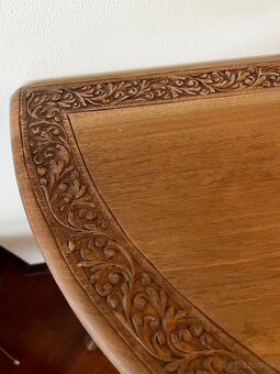 Drevený stolík - ručne vyrezávaný - 6