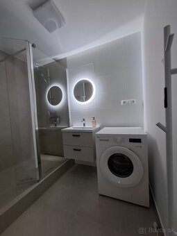 Slnečný 2-izbový byt v centre mesta Levice - 6