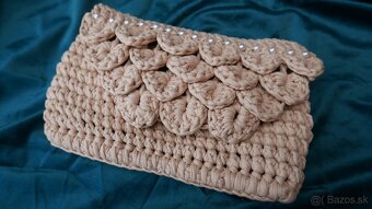 Predám štýlovu háčkovanu kabelku do ruky - 6