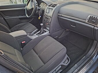 PEUGEOT 407 SW 1.6HDI - 6
