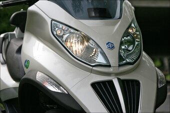 Piaggio MP3 300ie HYBRID - vodičak “B” - 6